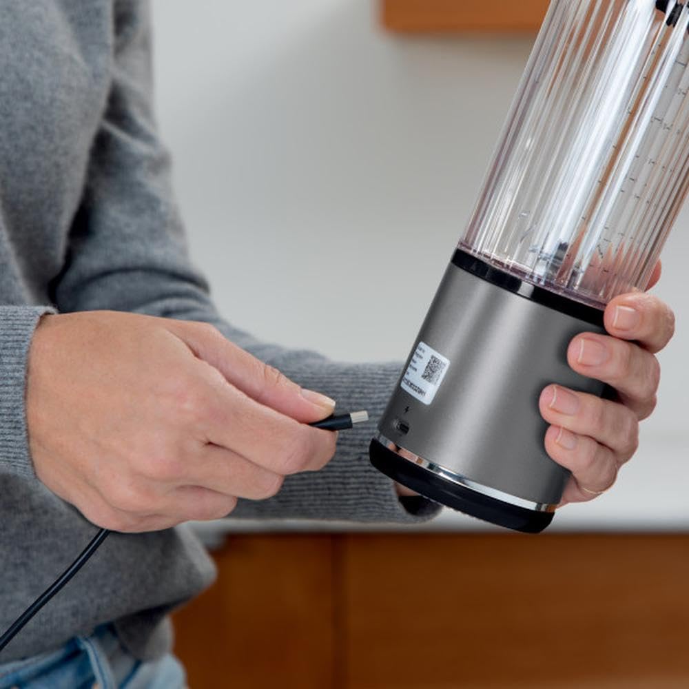 Ninja BC151BK Blast Portable Blender, Cordless, 18oz. Vessel, Personal Blender-for Shakes & Smoothies, BPA Free, Leakproof-Lid & Sip Spout, USB-C Rechargeable, Dishwasher Safe Parts, Black (Renewed)