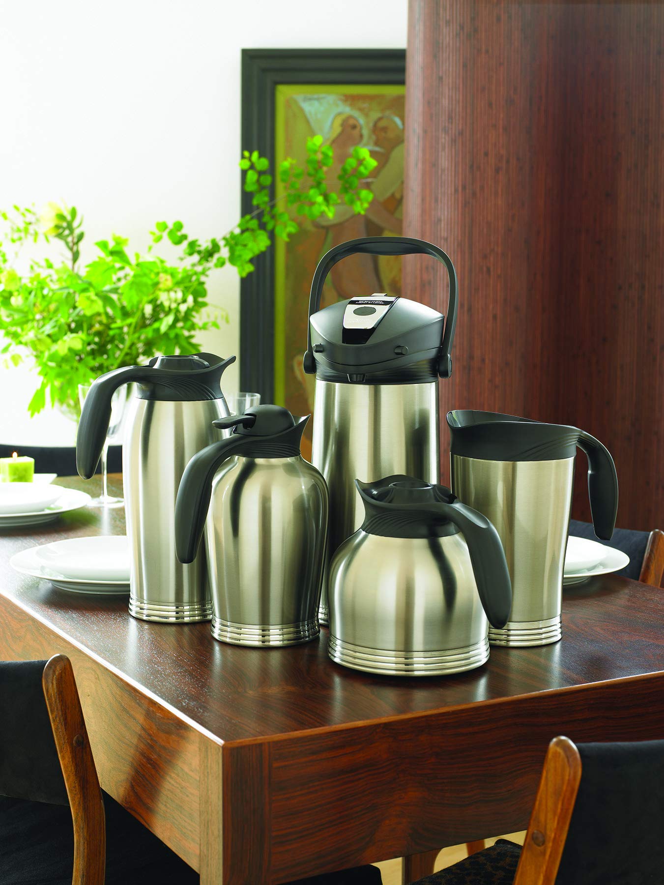 Stanley ErgoServ 1.9-Liter Vacuum Insulated Server