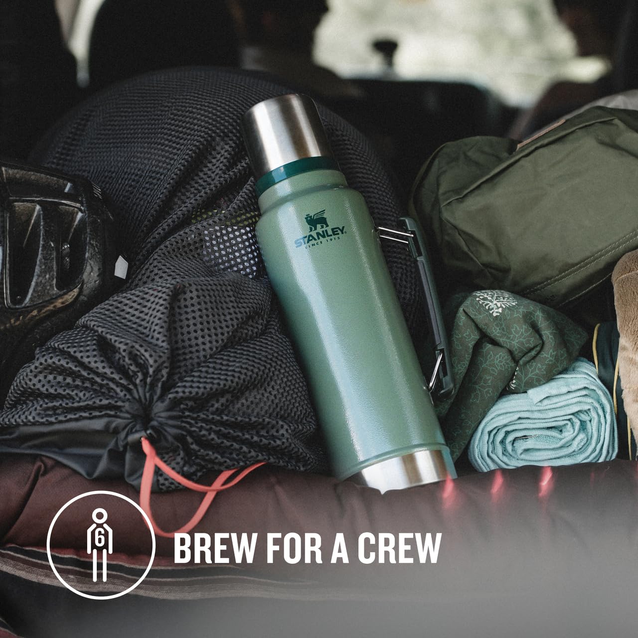 Stanley Classic Vacuum Insulated Wide Mouth Bottle - Hammertone Green - BPA-Free 18/8 Stainless Steel Thermos for Cold & Hot Beverages - 2.0 QT