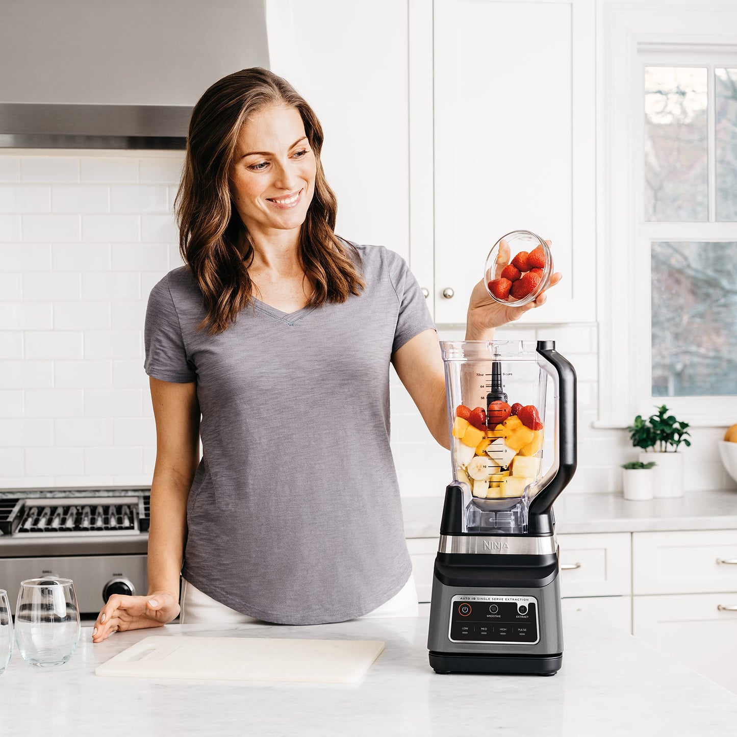 Ninja BN750C Professional Plus Blender DUO with Auto-iQ, 1400-Peak-Watt, Black/Silver (Canadian Version)