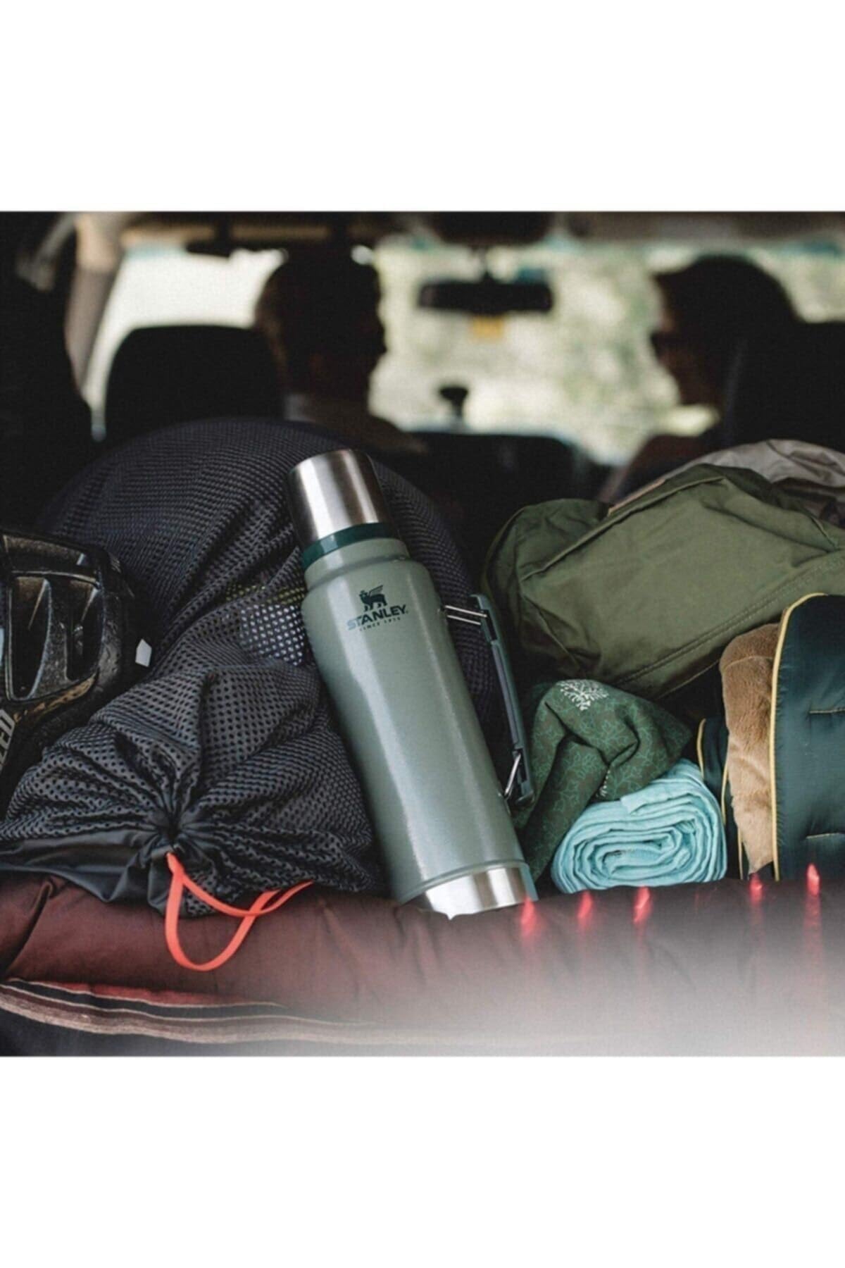Stanley Classic Vacuum Bottle 1.9L - Matte Black