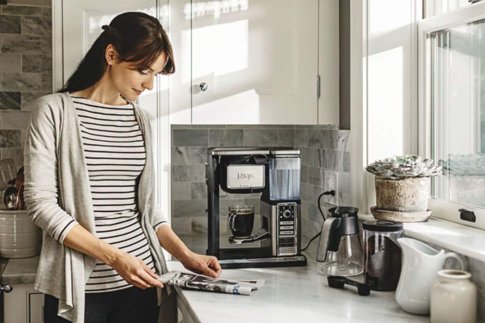 Ninja Coffee Bar Auto-iQ Programmable Coffee Maker with 6 Brew Sizes, 5 Brew Options, Milk Frother, Removable Water Reservoir and Glass Carafe (CF091)