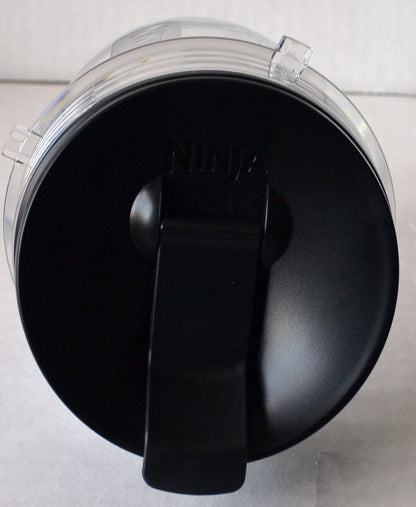 Nutri Ninja 622356539234 Auto iQ 32oz Multi-Serve TRITAN Cup & Sip/Seal Lid & Silicone Sleeve