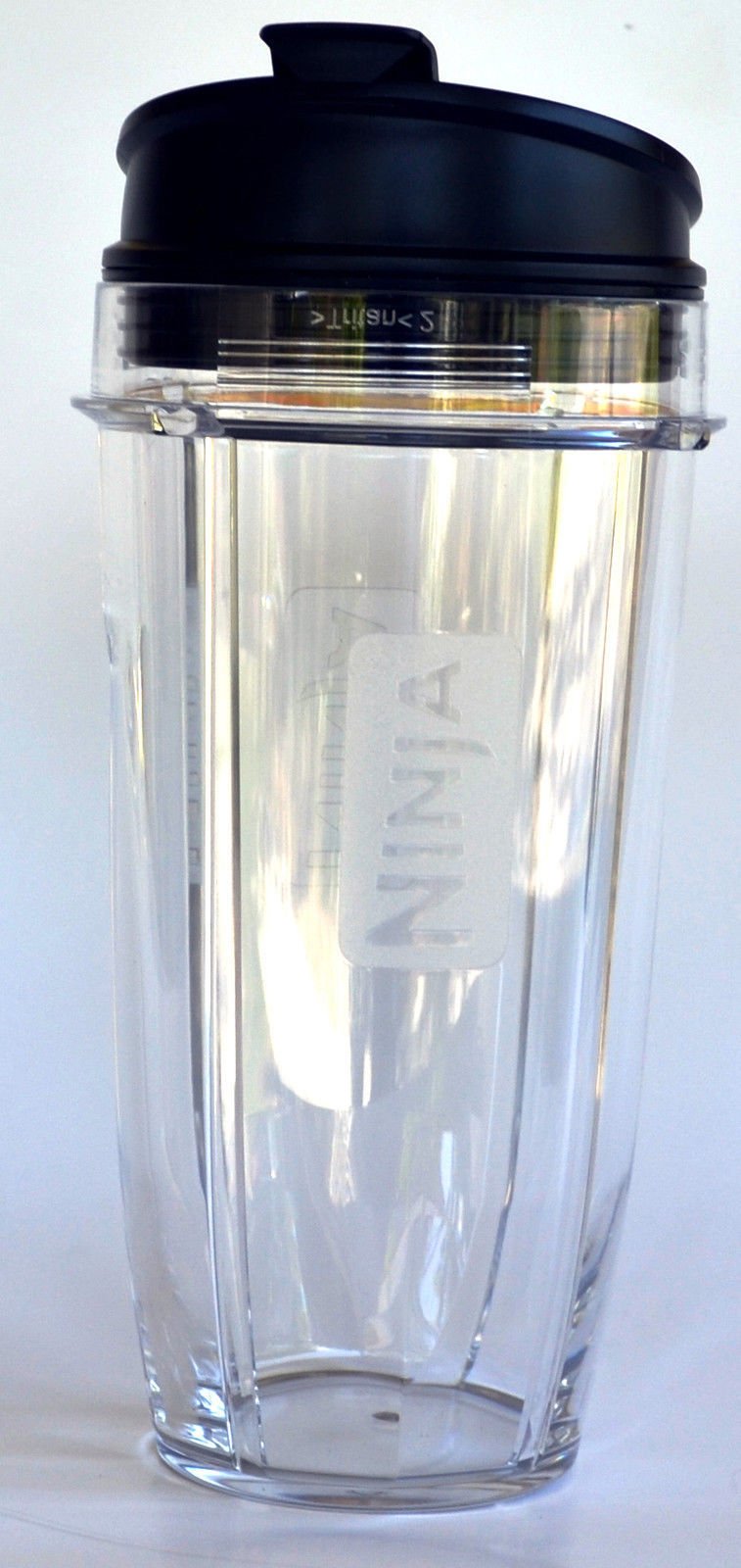 Nutri Ninja 622356539234 Auto iQ 32oz Multi-Serve TRITAN Cup & Sip/Seal Lid & Silicone Sleeve