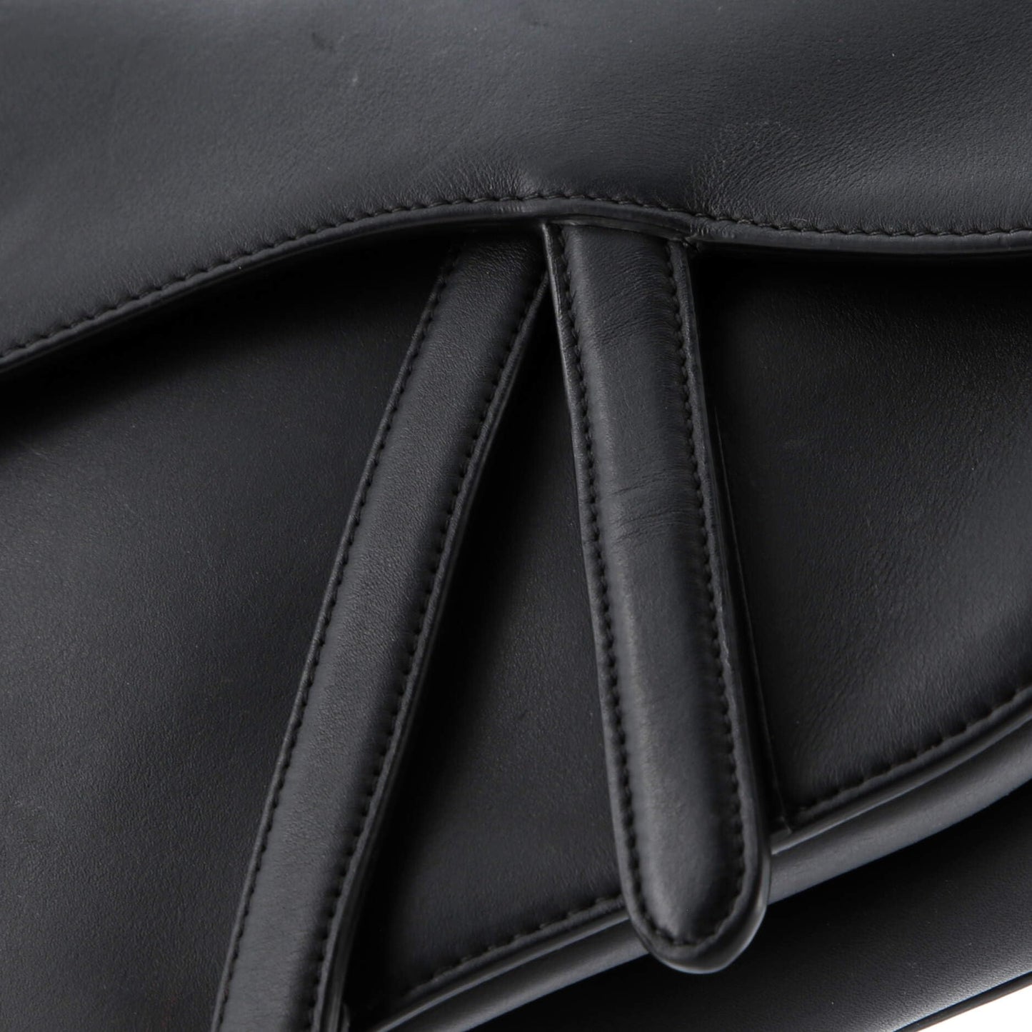 Christian Dior, Pre-Loved Ultra Matte Saddle Handbag Leather Medium, Black