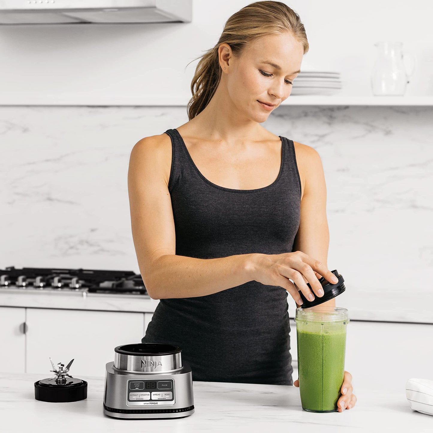 Ninja Foodi SS100 Smoothie Bowl Maker & Nutrient Extractor 1100W Blender SS101 (Renewed) (Ninja Foodi SS101)