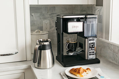 Ninja Coffee Bar Auto-iQ Programmable Coffee Maker with 6 Brew Sizes, 5 Brew Options, Milk Frother, Removable Water Reservoir, Stainless Carafe (CF097)
