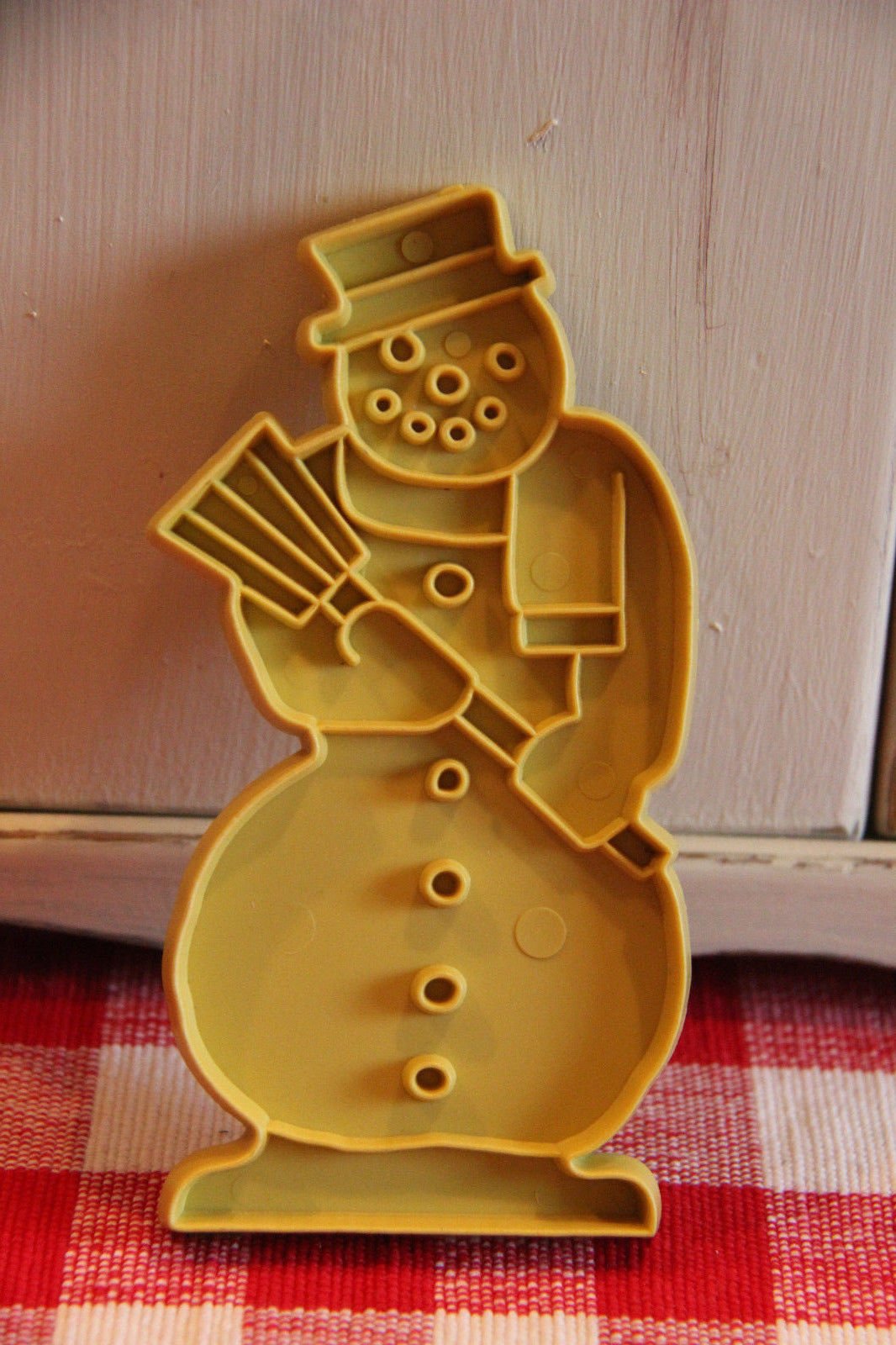Vintage Stanley Home Products Snowman Cookie Cutter - Yellow
